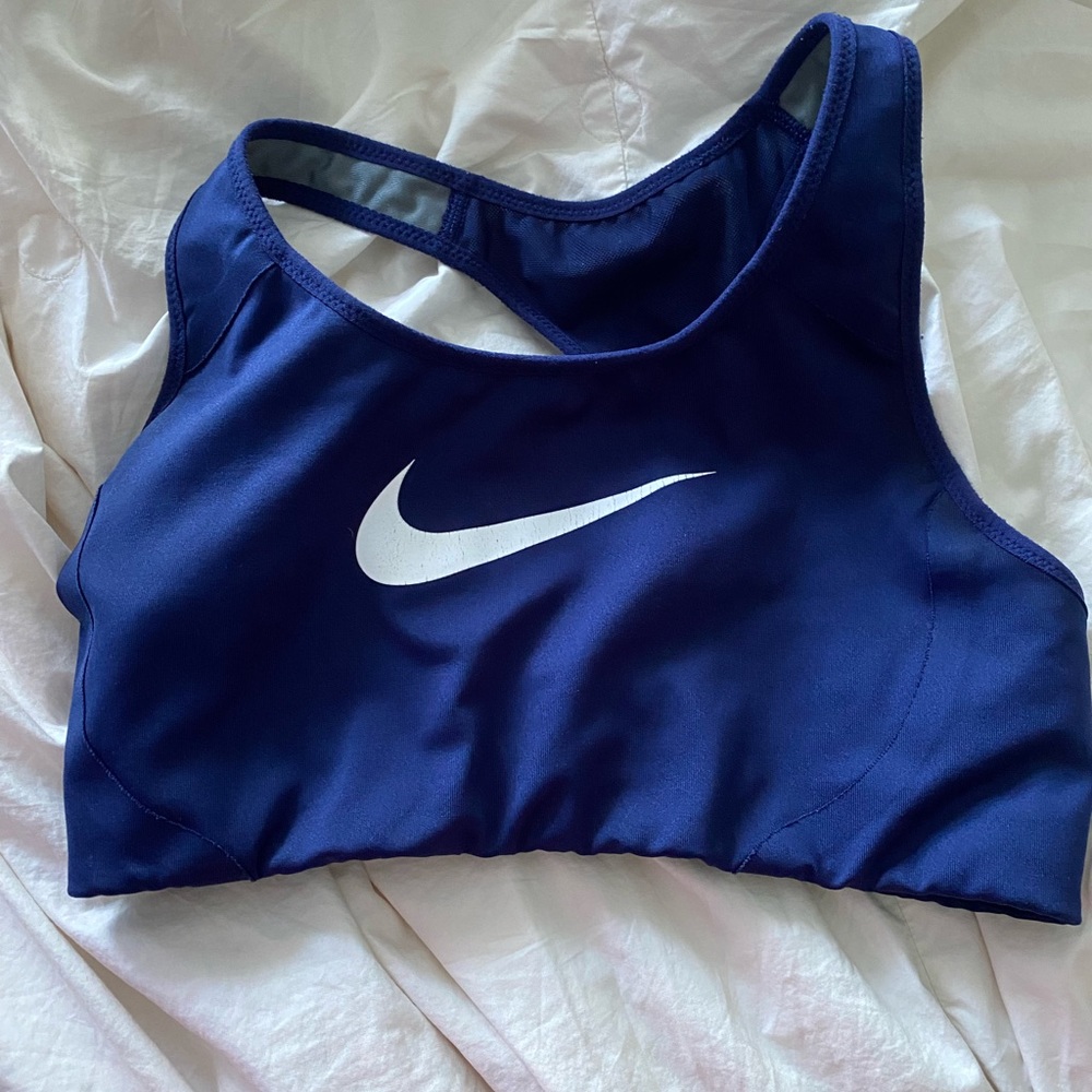 LAST CHANCE nike sports bra